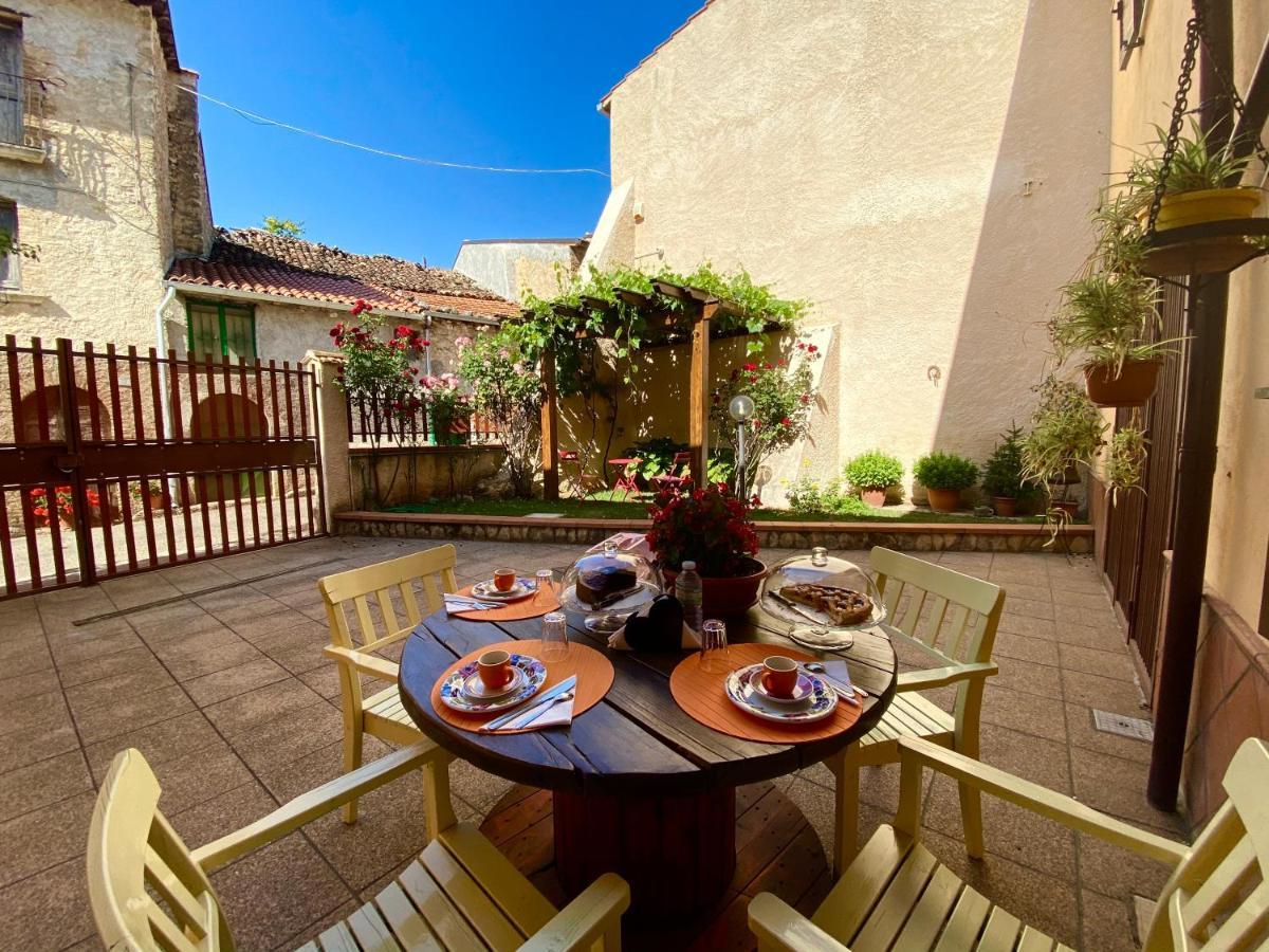 B&B A Casa Di Nonna Massa d'Albe Eksteriør bilde