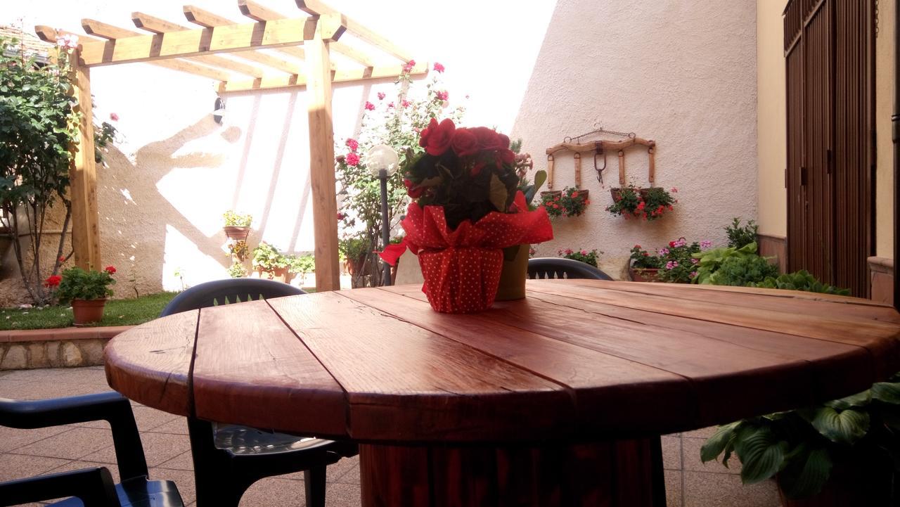 B&B A Casa Di Nonna Massa d'Albe Eksteriør bilde