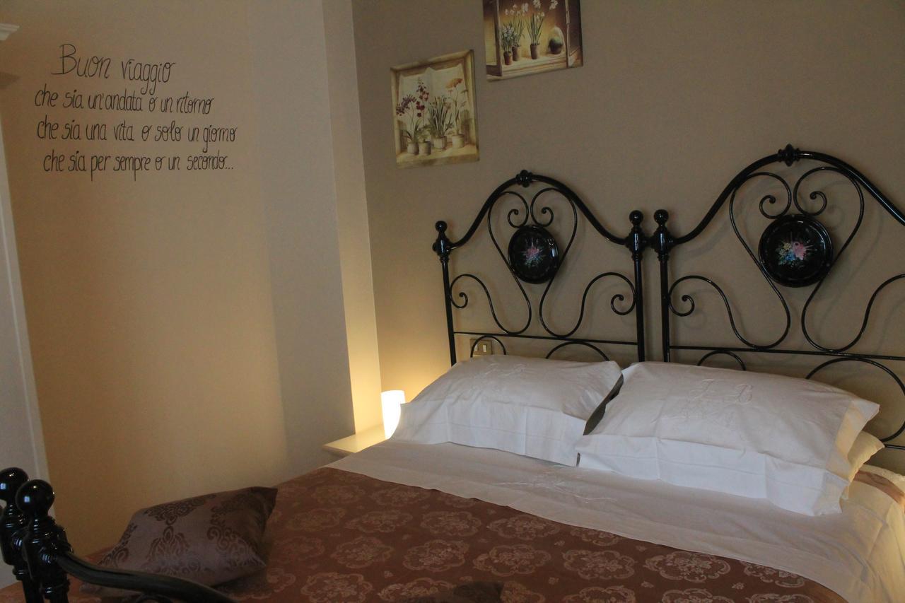 B&B A Casa Di Nonna Massa d'Albe Eksteriør bilde