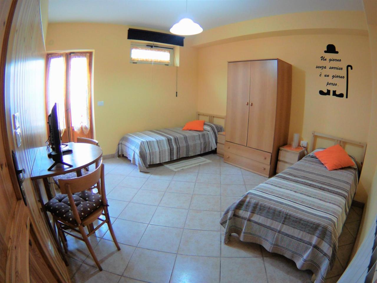 B&B A Casa Di Nonna Massa d'Albe Eksteriør bilde