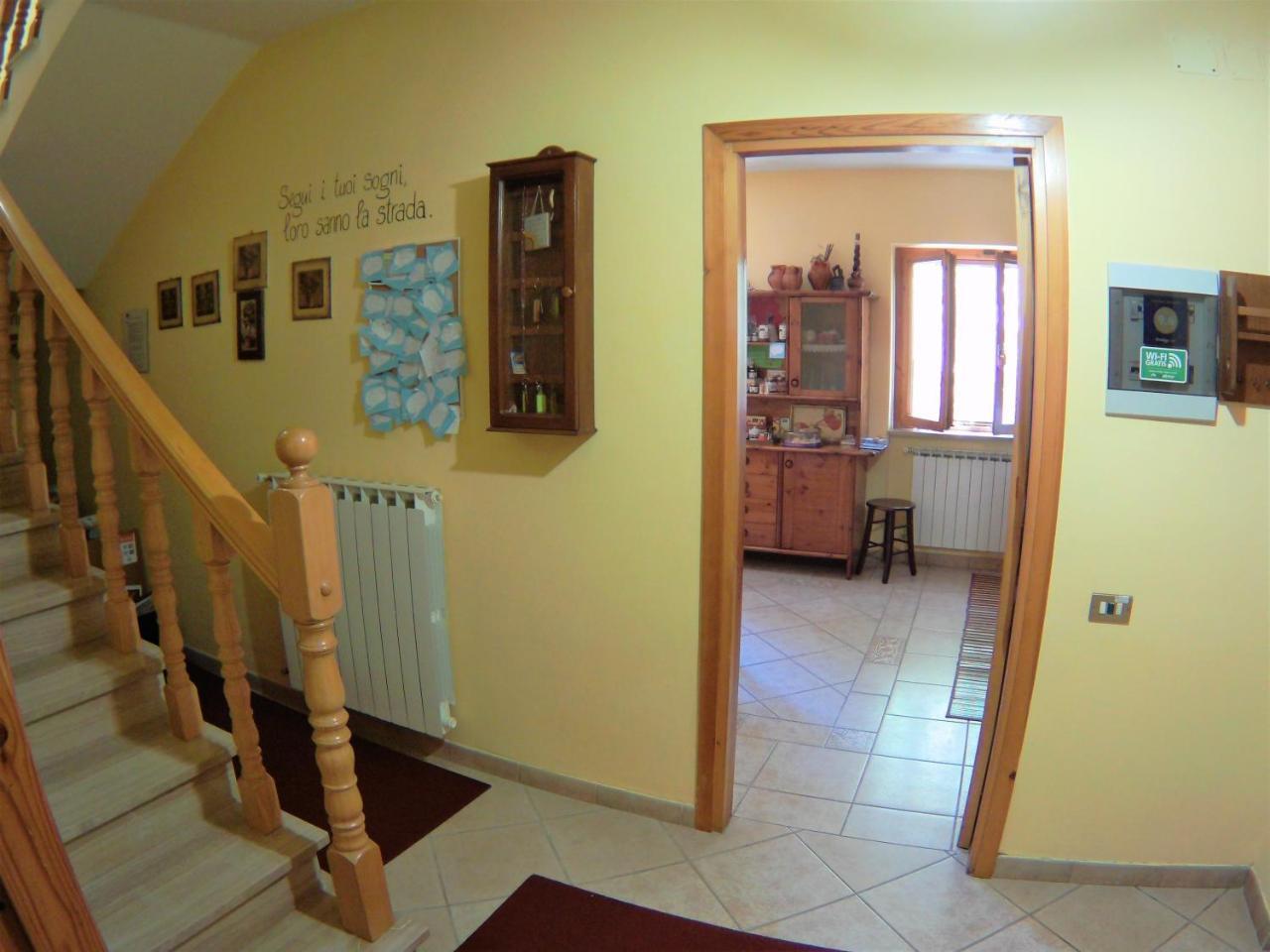 B&B A Casa Di Nonna Massa d'Albe Eksteriør bilde