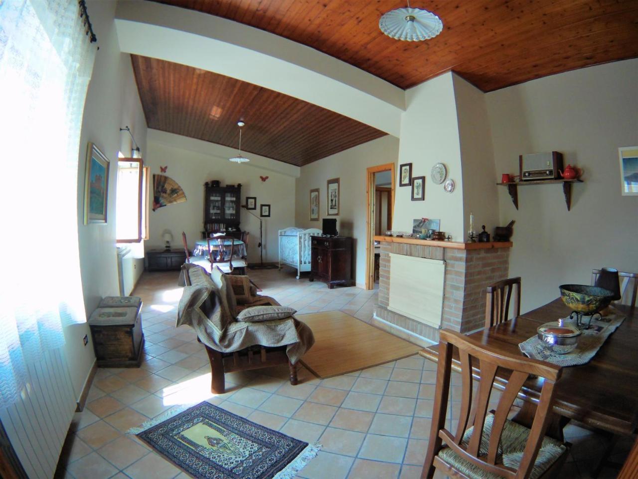 B&B A Casa Di Nonna Massa d'Albe Eksteriør bilde
