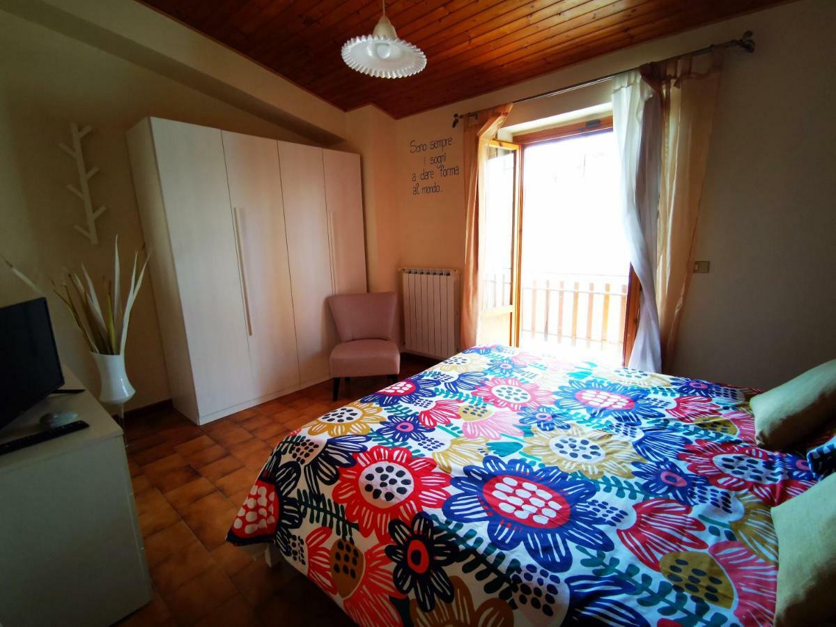 B&B A Casa Di Nonna Massa d'Albe Eksteriør bilde